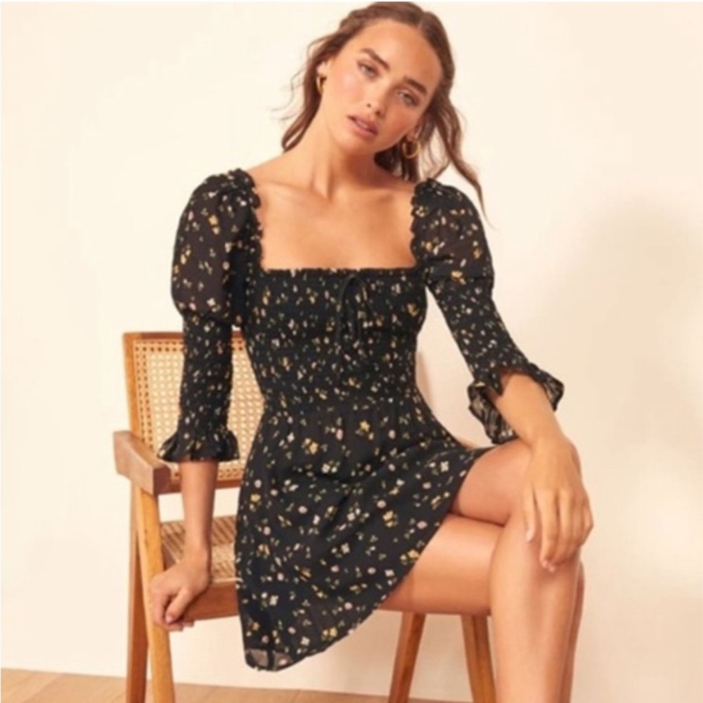 Reformation Loulou Black Floral Smock Mini Dress size large 100% viscose